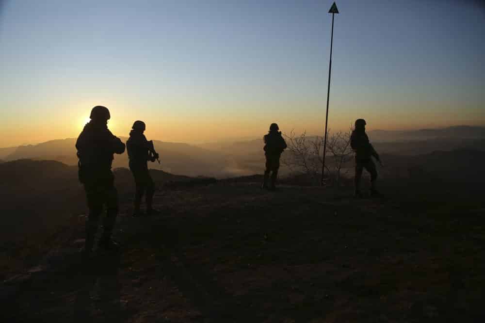 Pakistan, India peace move silences deadly Kashmir frontier